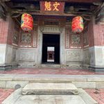 門廳與正廳立面均做雙凹壽設計