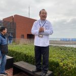 蘇副所長為農友解說景觀