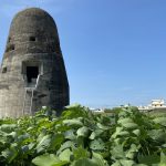 原彰化飛行場防空塔(彰化福興) 矗立於田間