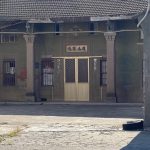 正身尺度較高，設有閣樓(辦公室)，下層為倉庫，做為商辦住合一的宅邸