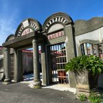 北門鑑湖堂-院門山牆做三道半圓山型拱圈形成光芒放射狀(仿日本太陽旗飾)