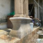 雙柱柱礎氣勢雄偉