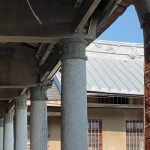 右護龍簷廊廊柱
